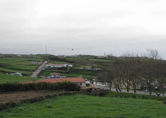 Cantinho Da Ilha Hébergement de vacances *